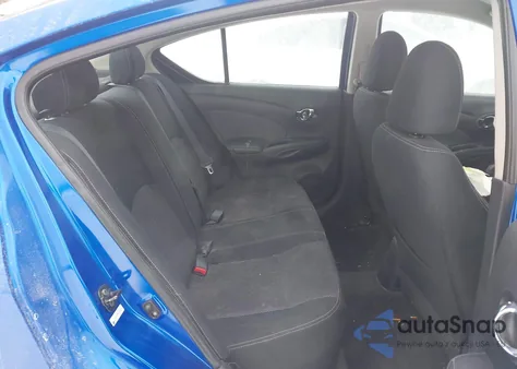 2015 Nissan Versa 1.6 Sv z USA, uszkodzony, nr VIN 3N1CN7AP1FL886623